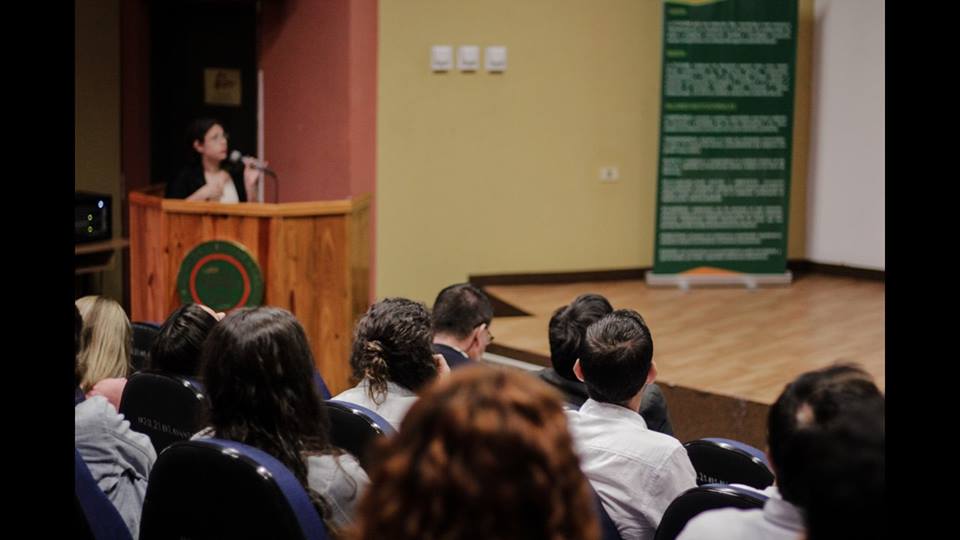 Especialista del Catastro Nacional disertó en el Seminario de Geomática 